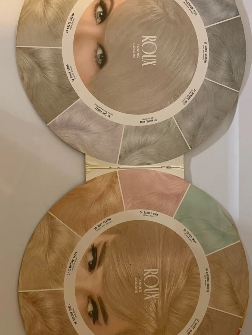 1960’s Roux Color Guide Advertisement For Beauty Shop Distressed - Picture 7 of 9